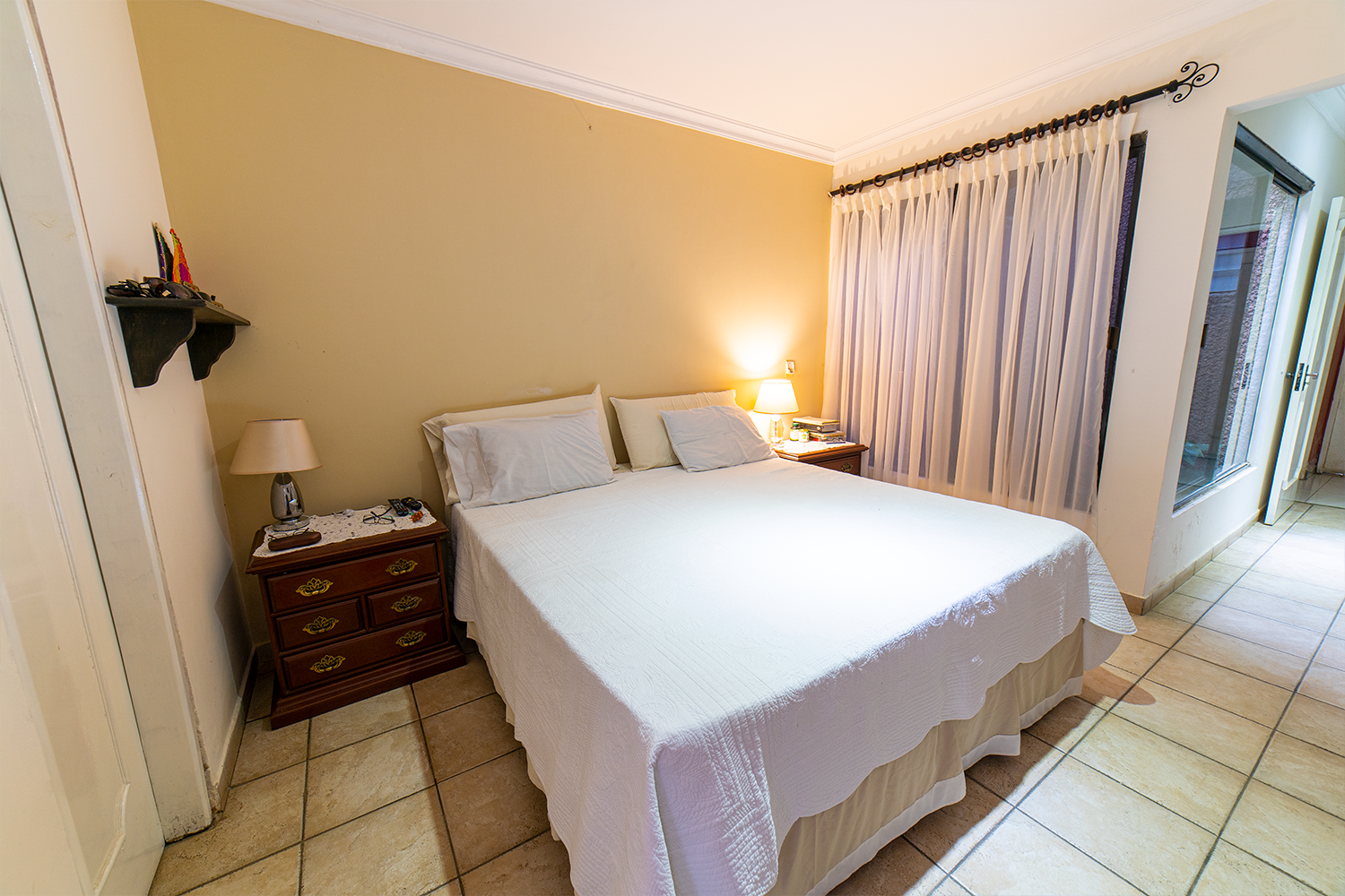 Casa en venta de 3 dormitorios condominio Bella Vista zona E