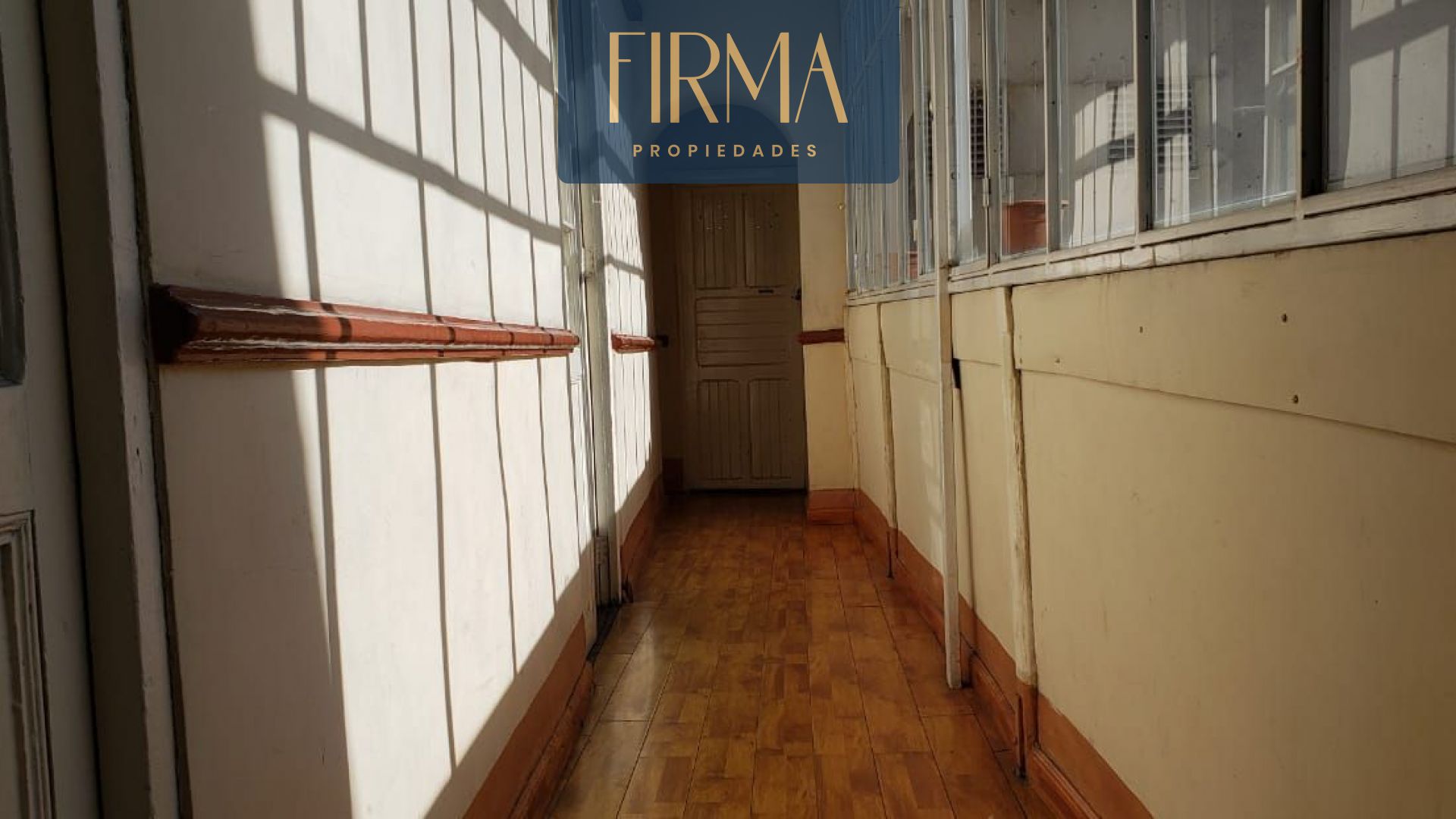 COMPRA ESTA CASA EN EL CENTRO DE LA CIUDAD DE LA PAZ