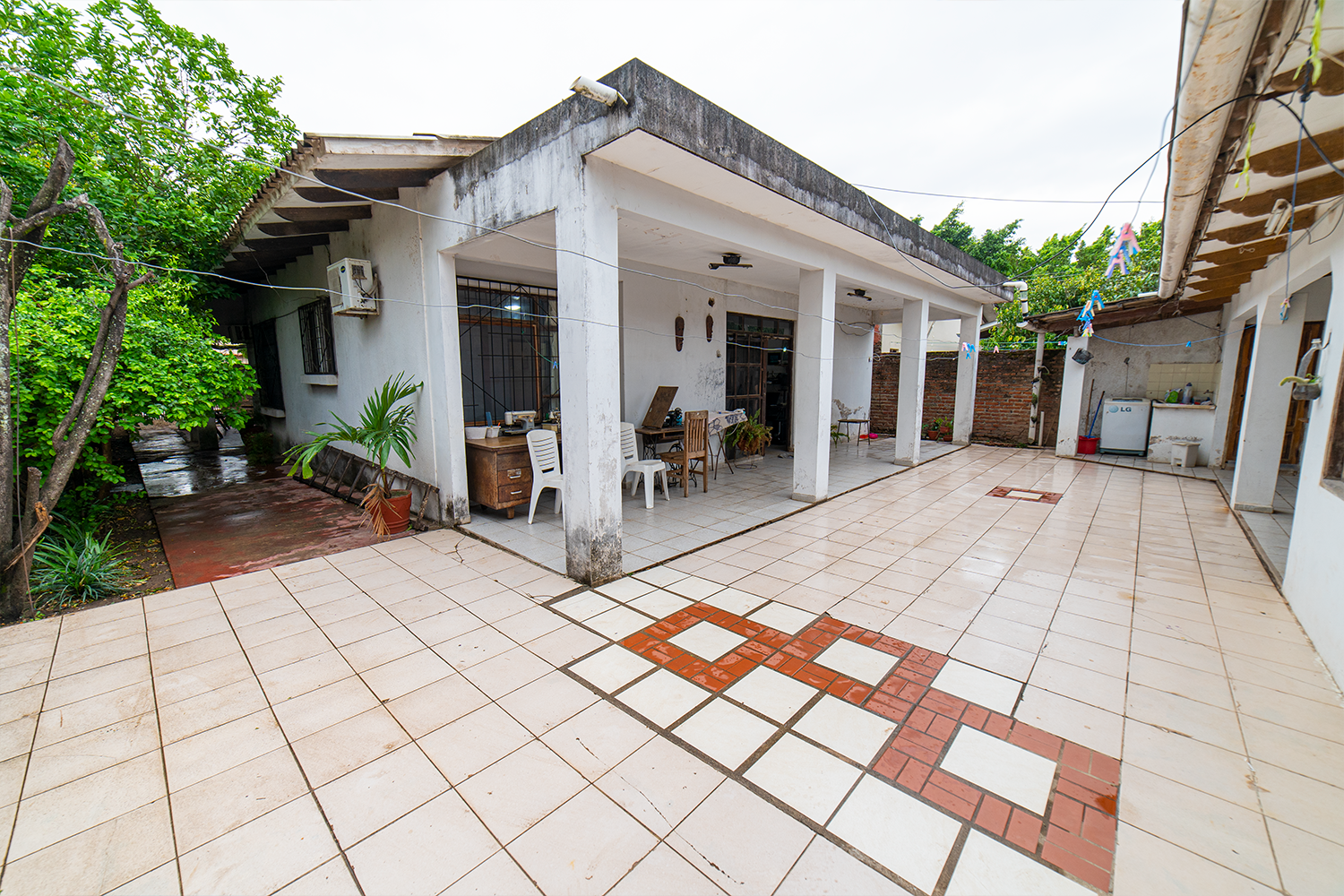 ¡HERMOSA CASA FAMILIAR!