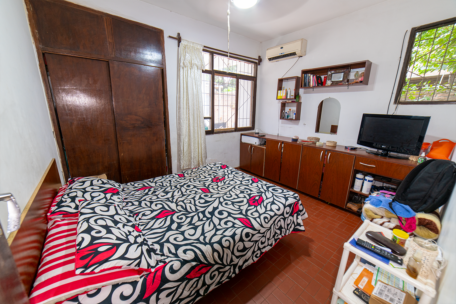 ¡HERMOSA CASA FAMILIAR!