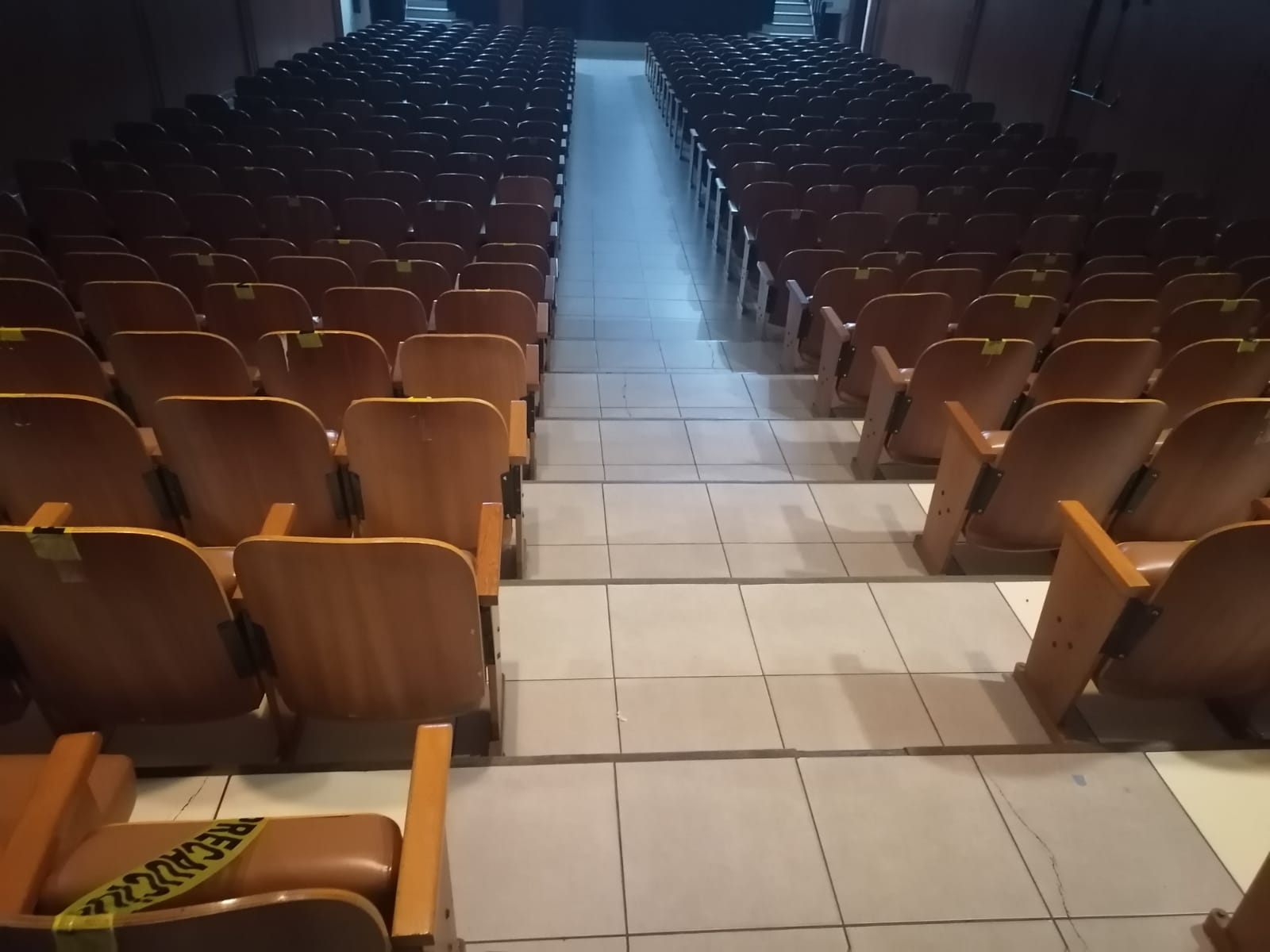 TEATRO EN VENTA