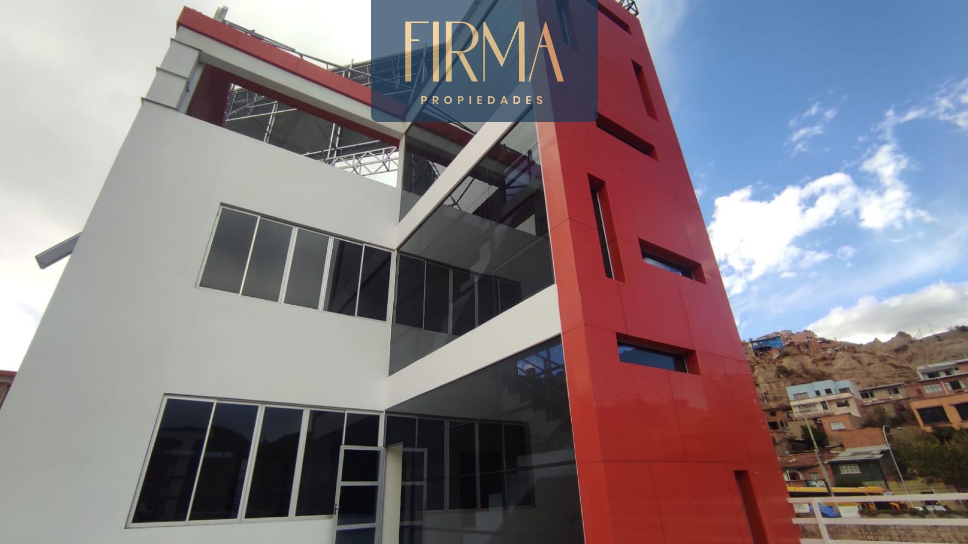COMPRA ESTE EDIFICIO CON OFICINAS EN BAJO SEGUENCOMA