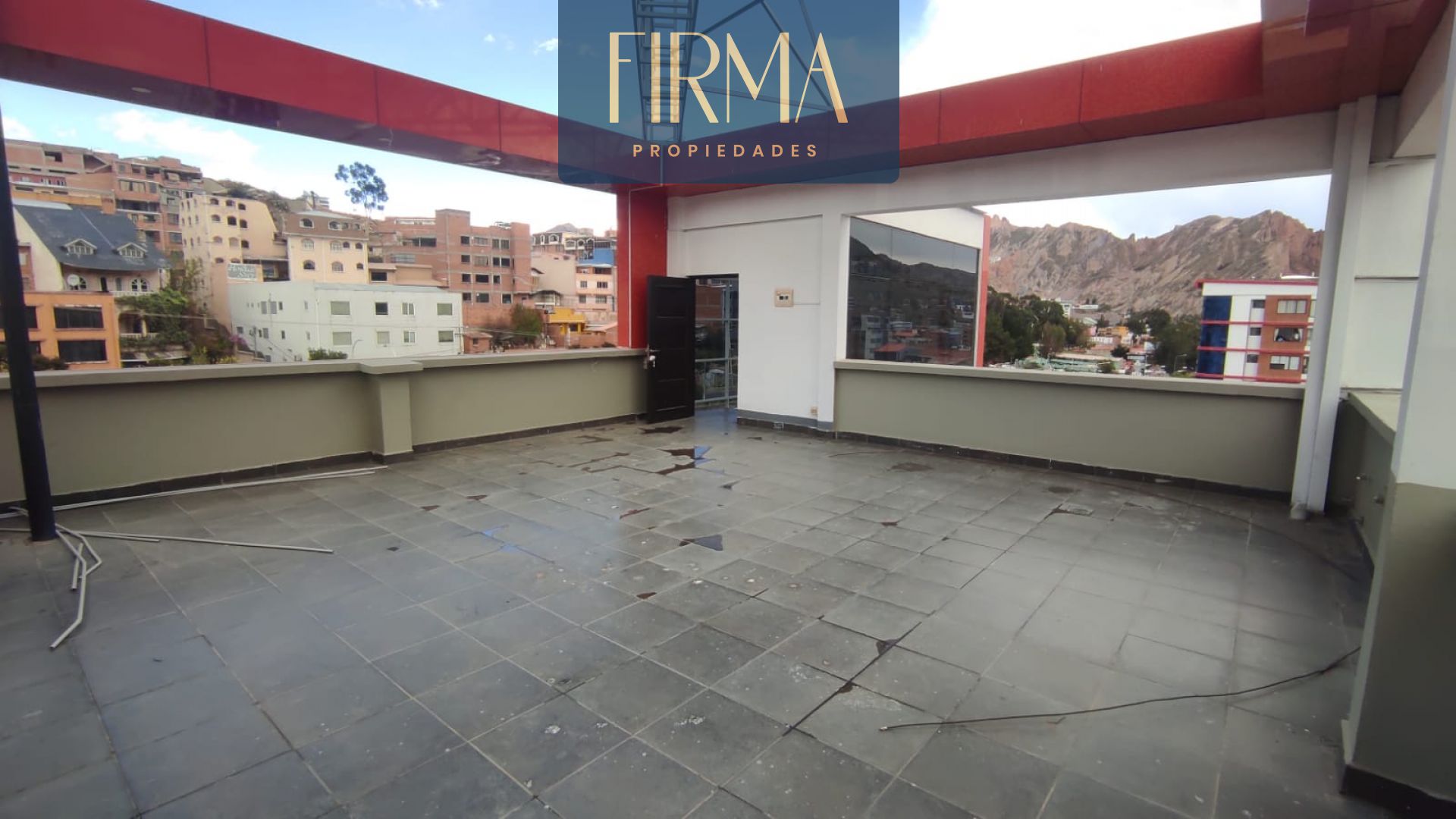 COMPRA ESTE EDIFICIO CON OFICINAS EN BAJO SEGUENCOMA