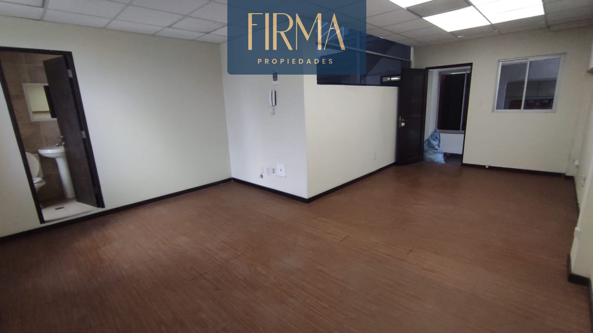 COMPRA ESTE EDIFICIO CON OFICINAS EN BAJO SEGUENCOMA