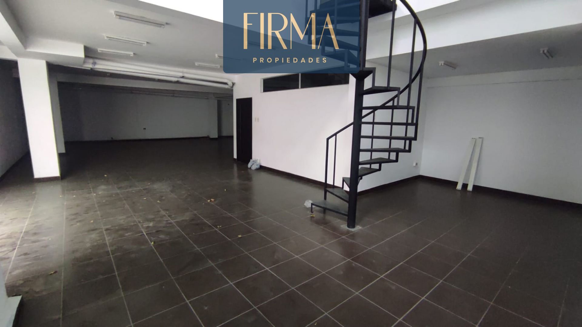 COMPRA ESTE EDIFICIO CON OFICINAS EN BAJO SEGUENCOMA