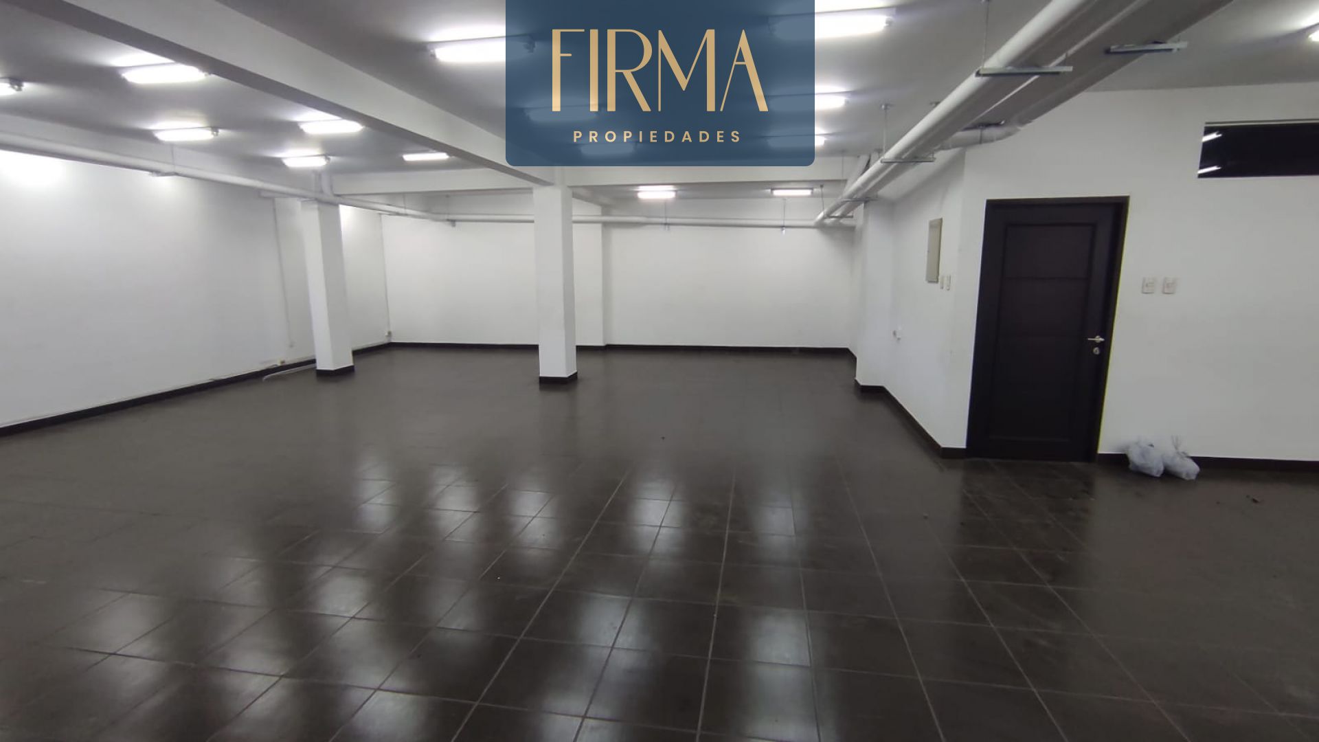COMPRA ESTE EDIFICIO CON OFICINAS EN BAJO SEGUENCOMA