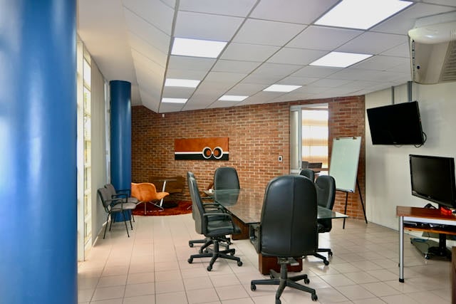 ¿BUSCAS UN LUGAR ESTRATÉGICO PARA TUS OFICINAS?… TENGO EL ED