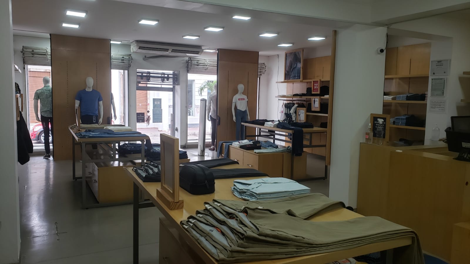 Casa comercial en venta