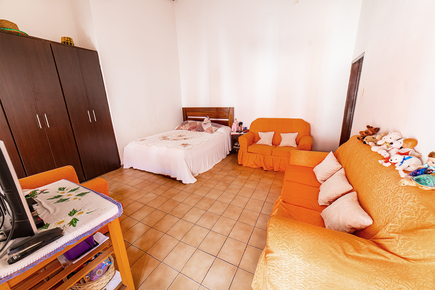 CASA EN VENTA DOBLE VIA LA GUARDIA Y 4TO ANILLO