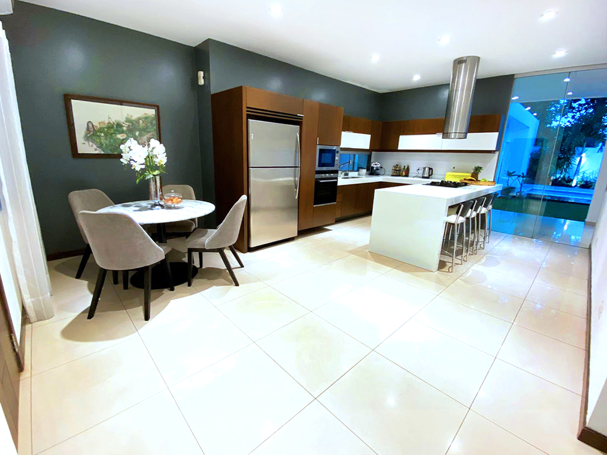 CASA EN VENTA EN ZONA NORTE, CONDOMINIO BARCELÓ