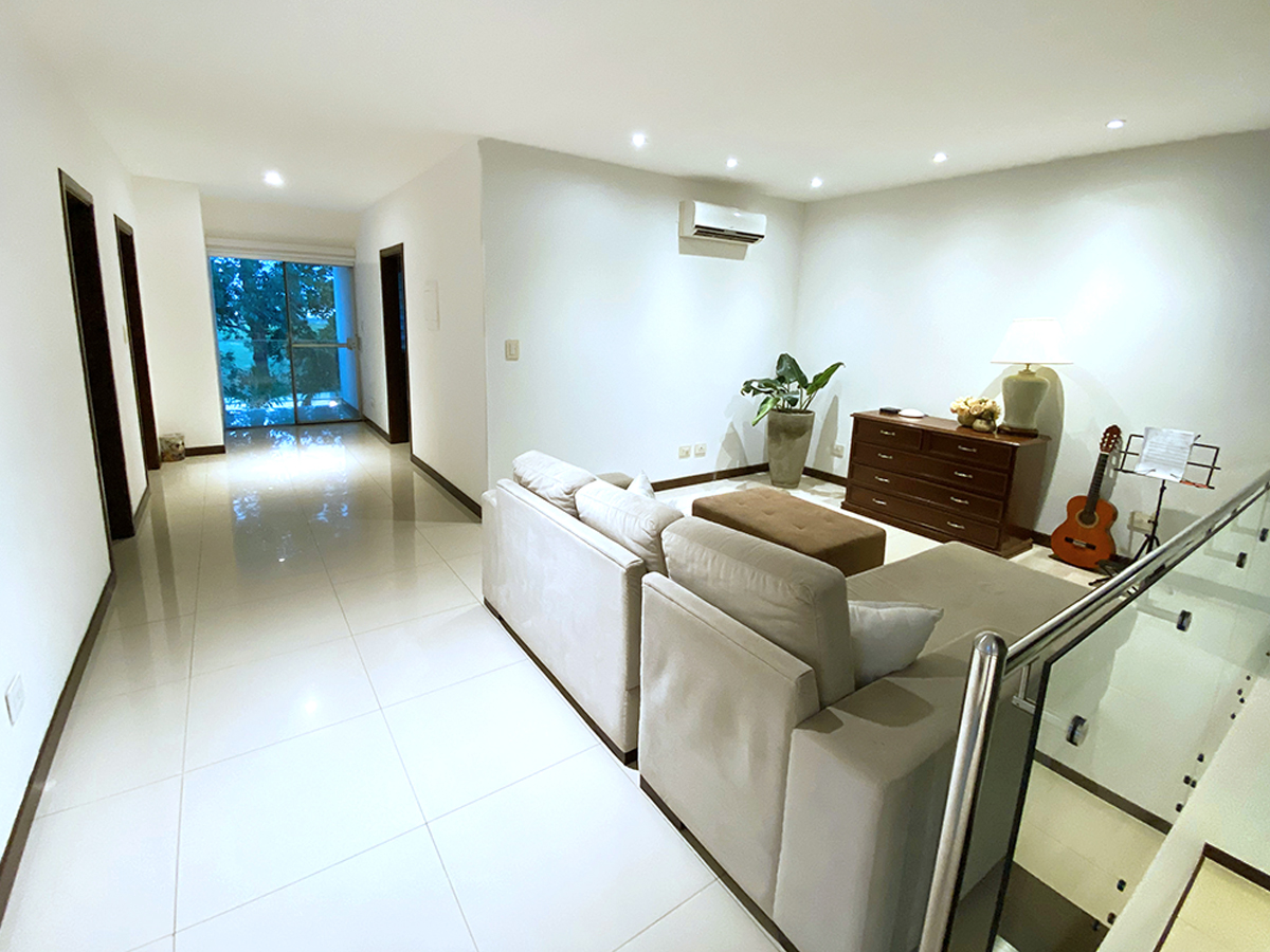 CASA EN VENTA EN ZONA NORTE, CONDOMINIO BARCELÓ
