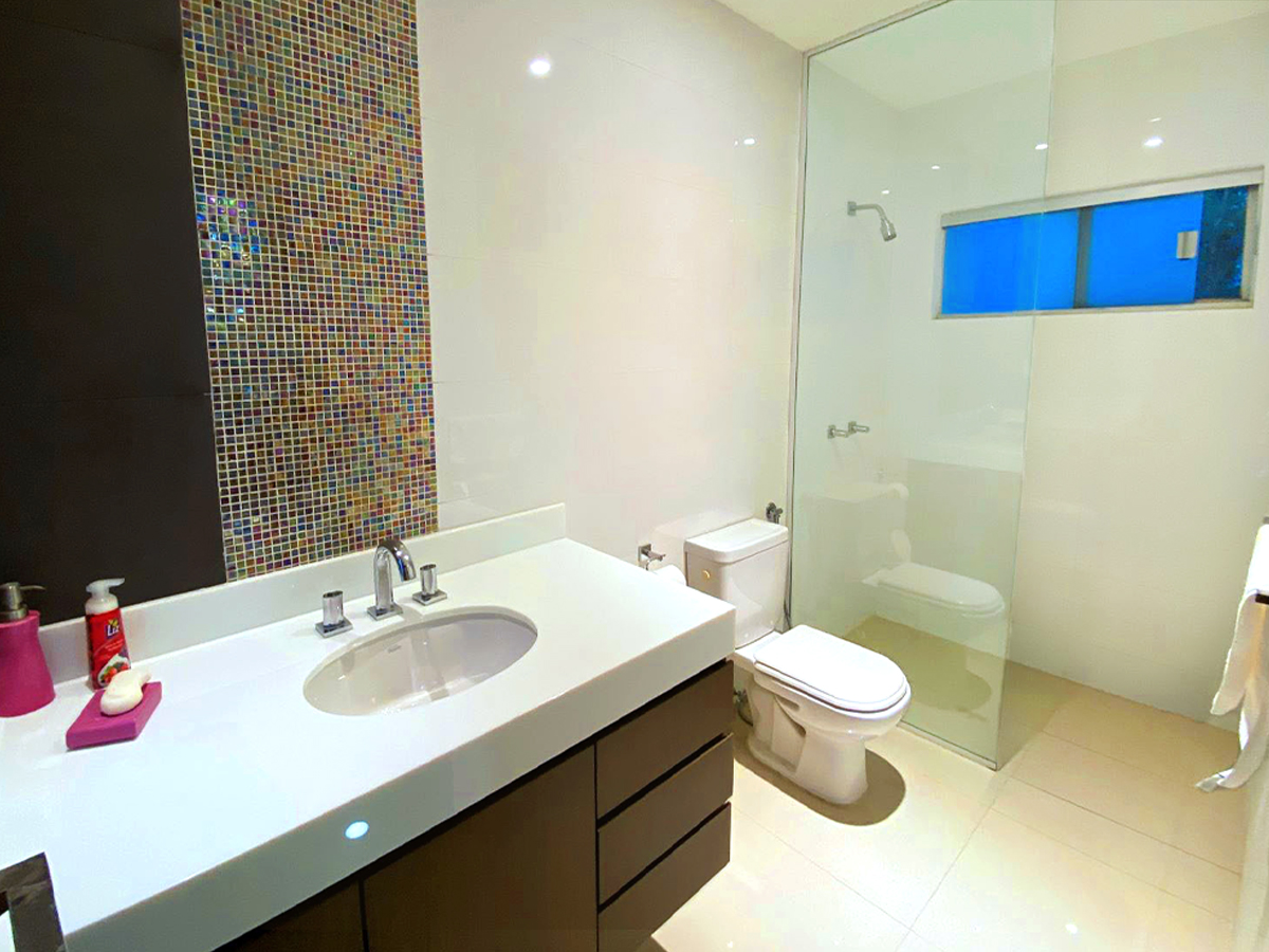 CASA EN VENTA EN ZONA NORTE, CONDOMINIO BARCELÓ