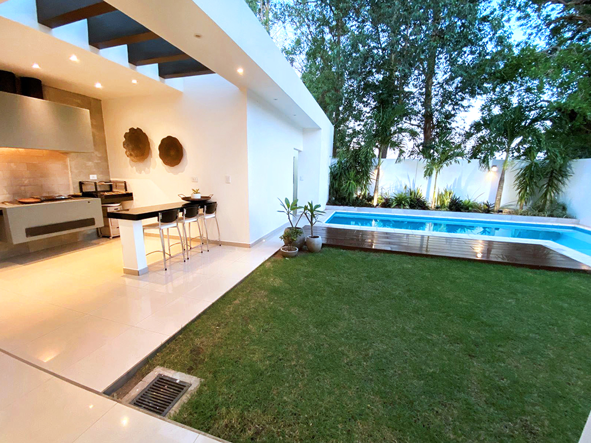 CASA EN VENTA EN ZONA NORTE, CONDOMINIO BARCELÓ