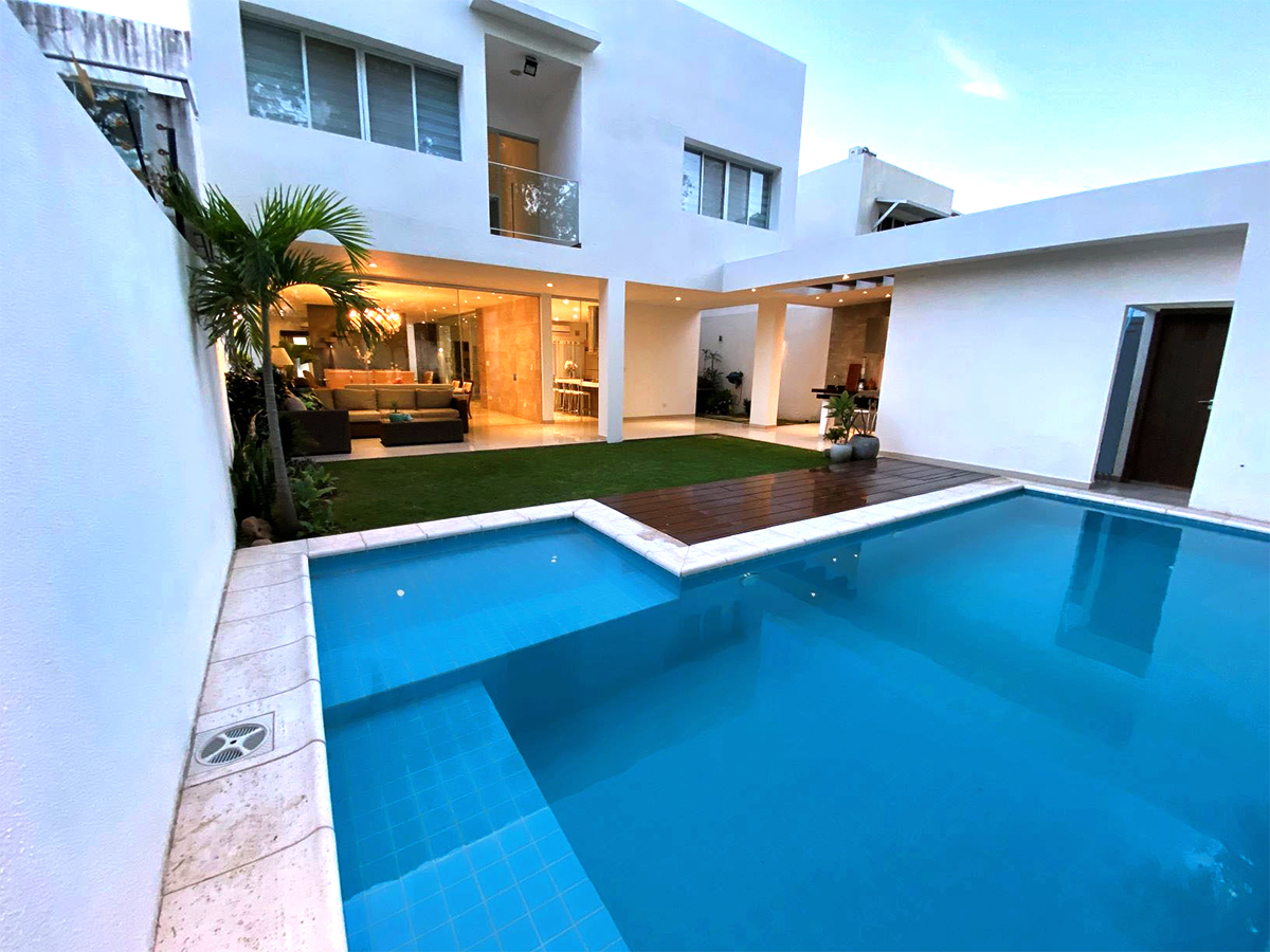 CASA EN VENTA EN ZONA NORTE, CONDOMINIO BARCELÓ