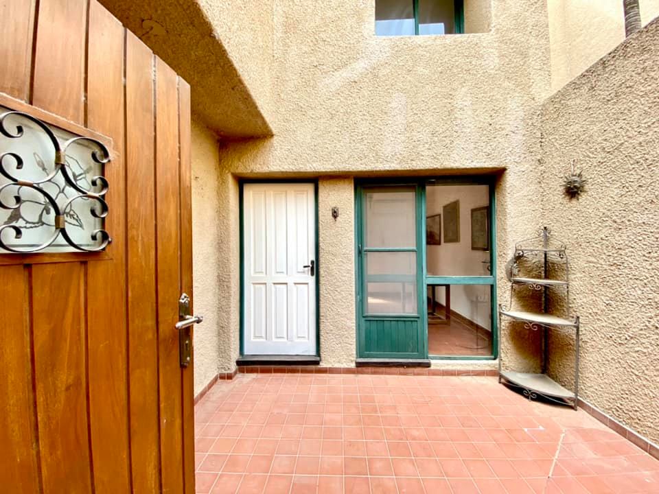DEPARTAMENTO TRIPLEX TIPO CASA SOBRE SEXTO ANILLO AV BANZER