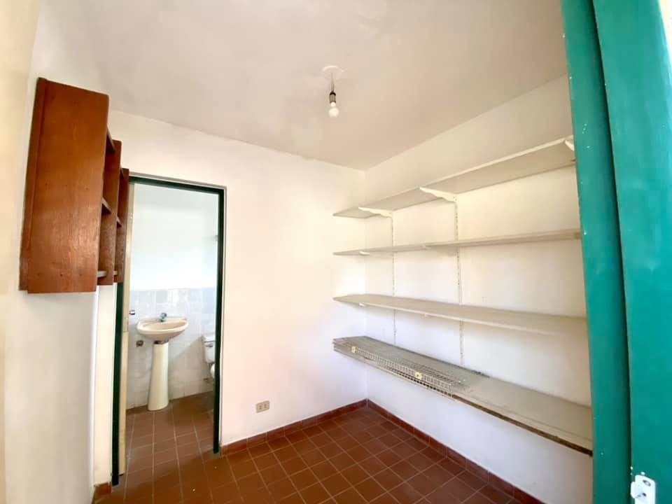 DEPARTAMENTO TRIPLEX TIPO CASA SOBRE SEXTO ANILLO AV BANZER