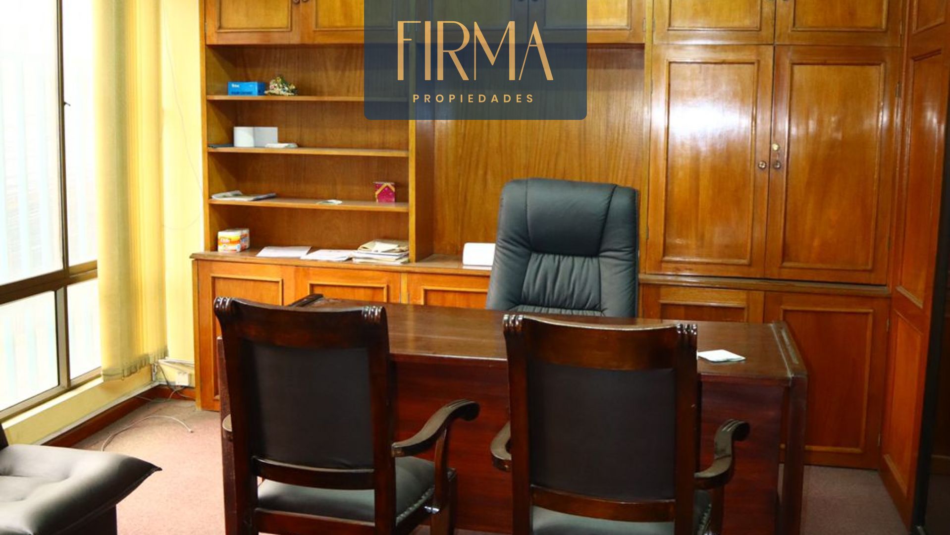 COMPRA ESTA OFICINA AMOBLADA EN EL CENTRO