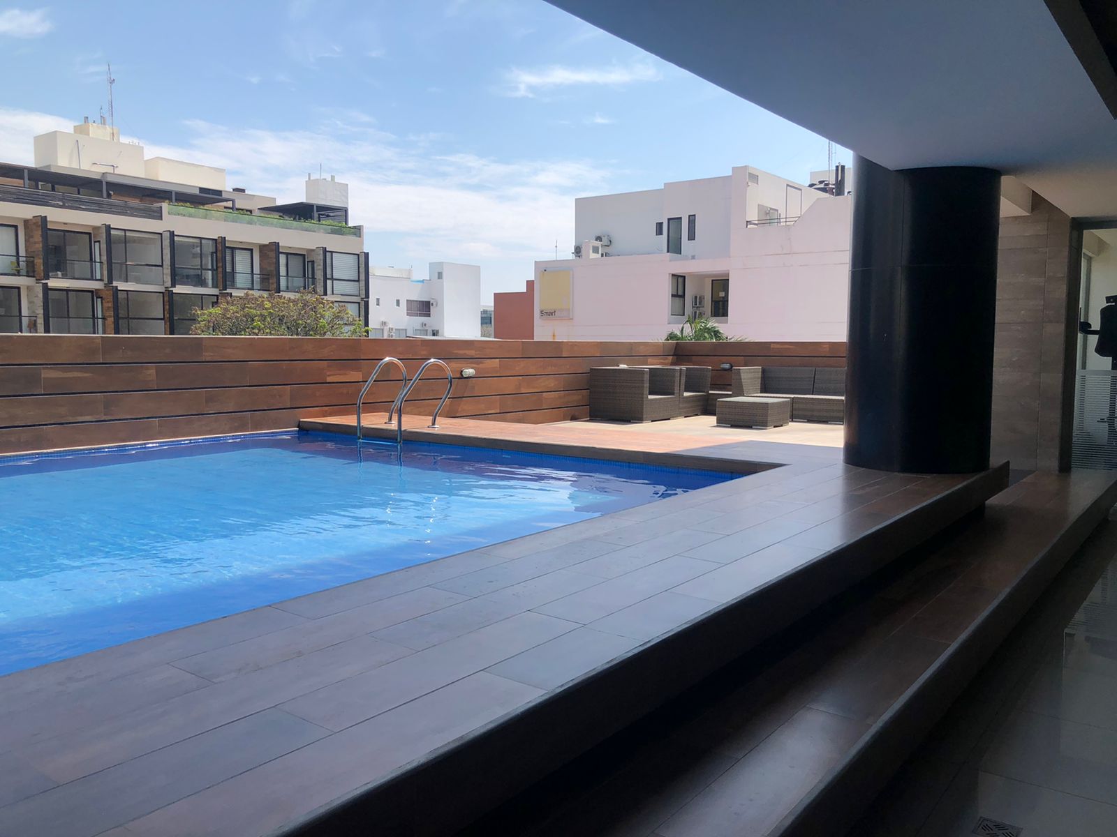 DEPARTAMENTO DE LUJO EN ALQUILER-Edificio Sky Art