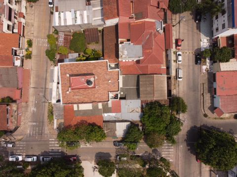 TERRENO EN ESQUINA EN VENTA-Zona con mayor plusvalia