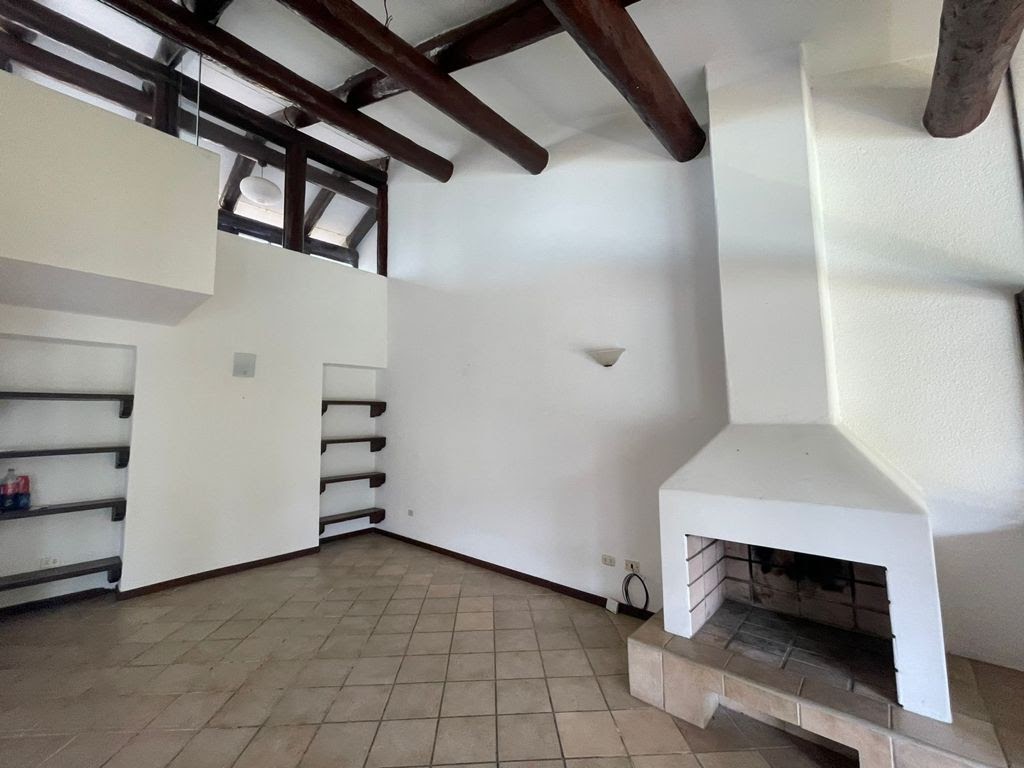 HERMOSA CASA AMPLIA EN VENTA