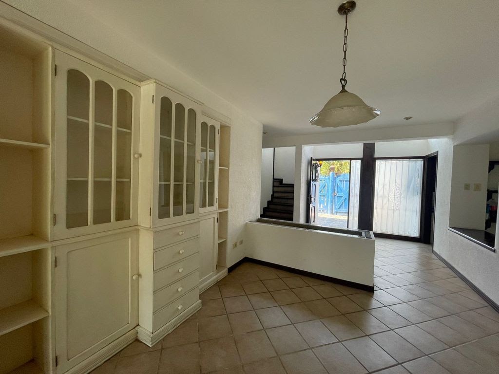 HERMOSA CASA AMPLIA EN VENTA