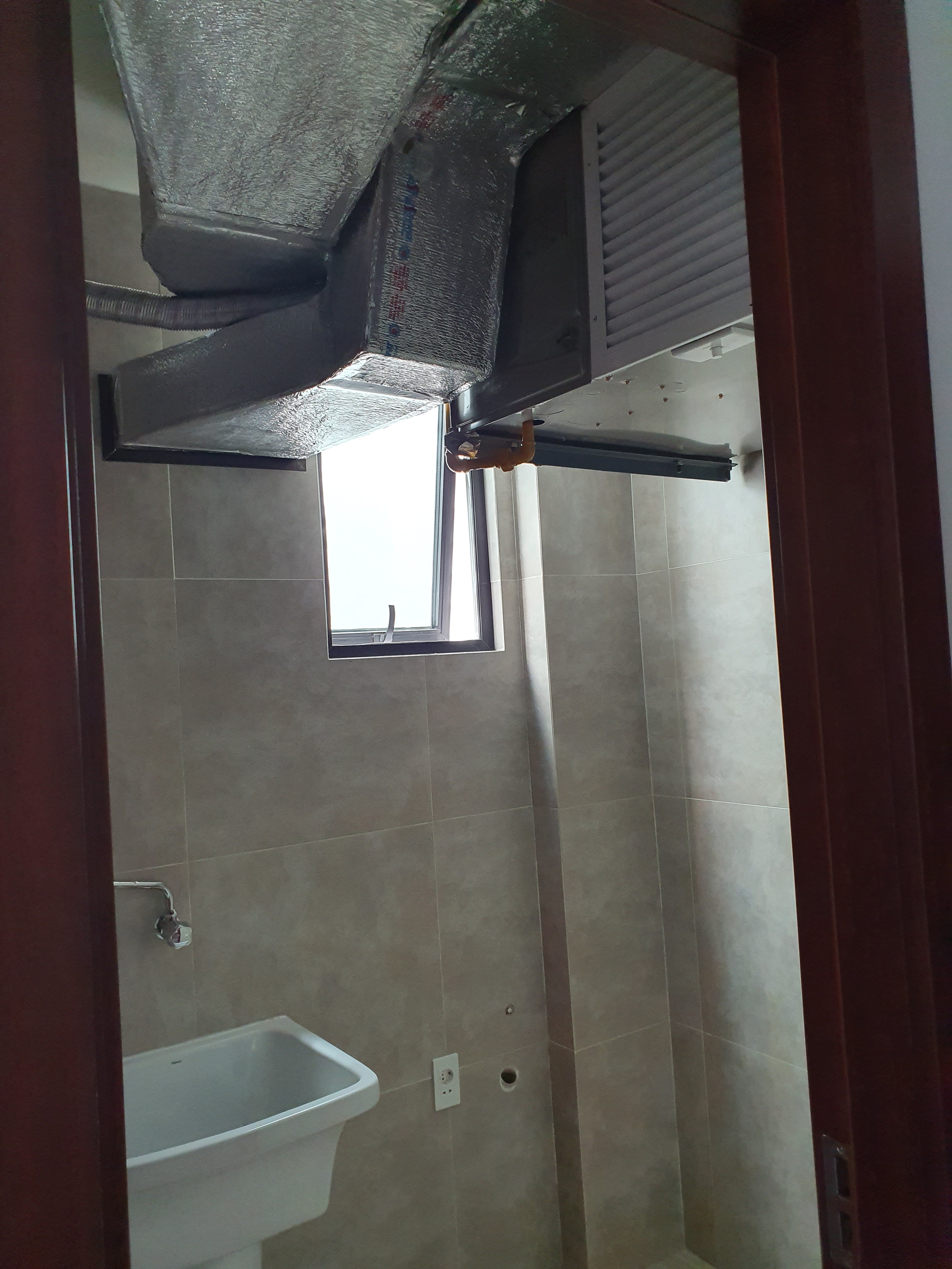 COMPRA ESTE DEPARTAMENTO EN CALACOTO, EDIFICIO LONDRES