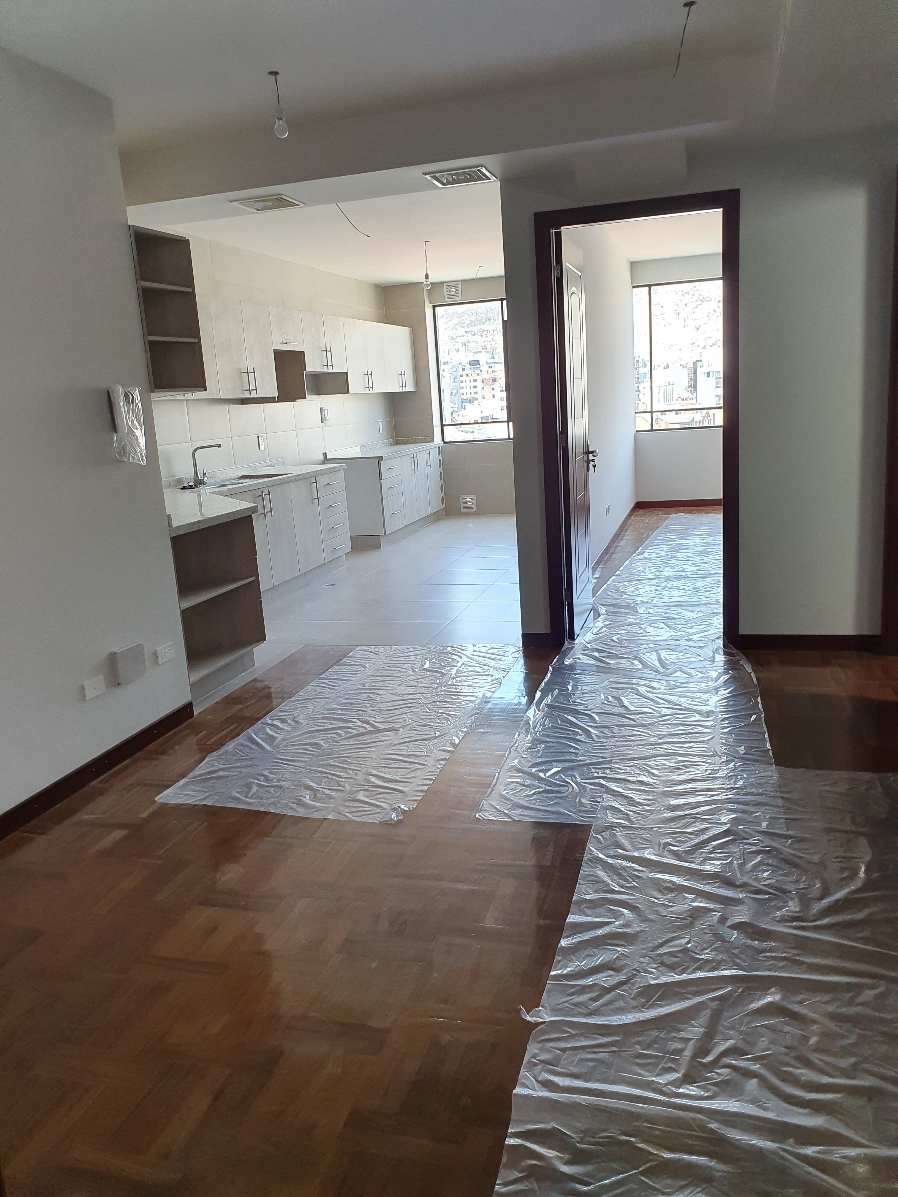 COMPRA ESTE DEPARTAMENTO EN CALACOTO, EDIFICIO LONDRES