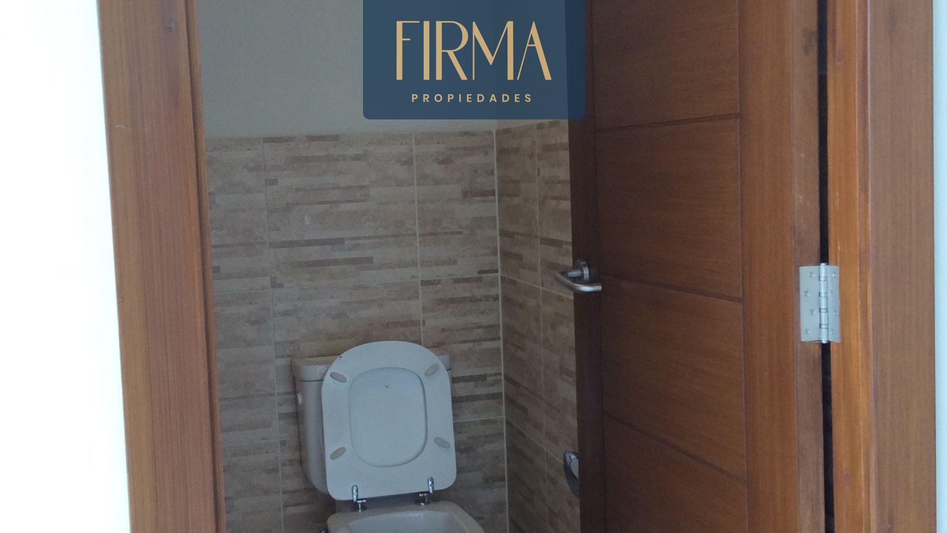 COMPRA ESTA OFICINA EN LA AV. ARCE