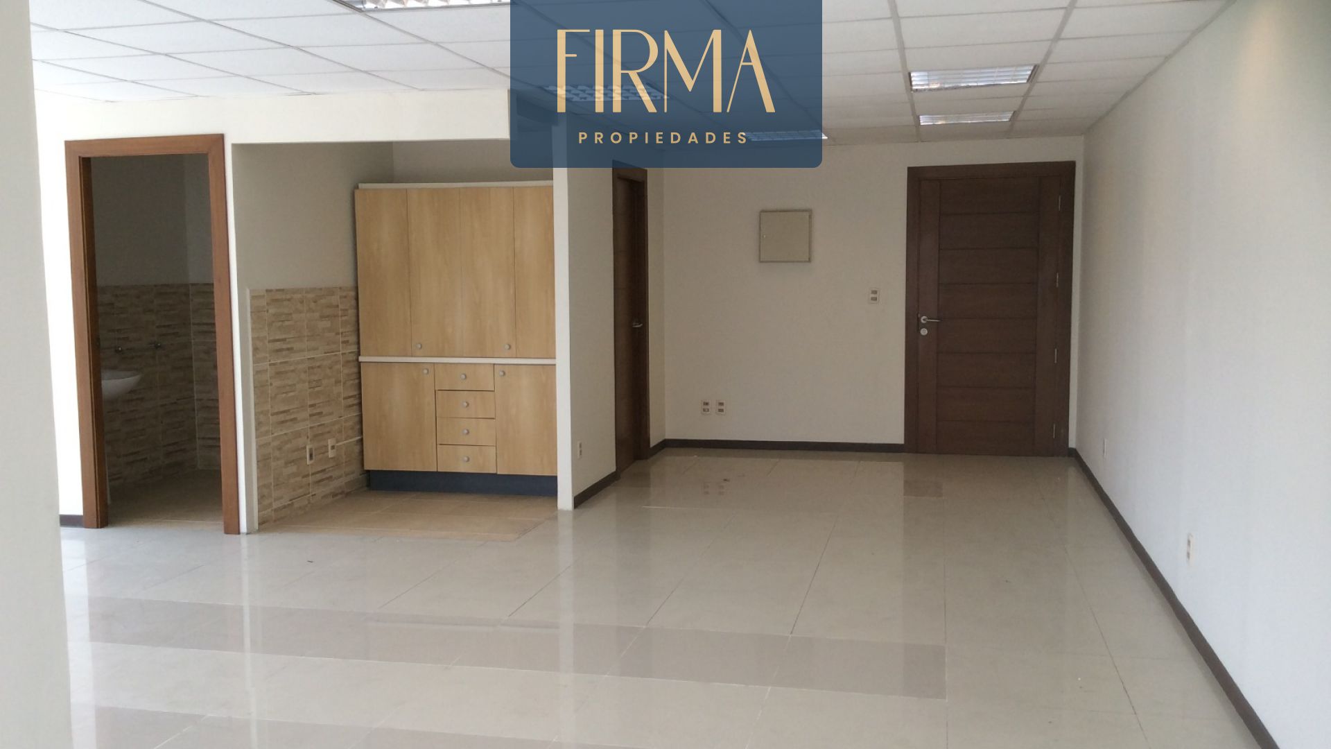 COMPRA ESTA OFICINA EN LA AV. ARCE