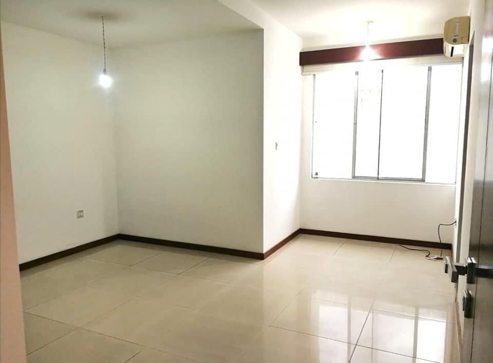 Casa de 4 Suites en Venta 