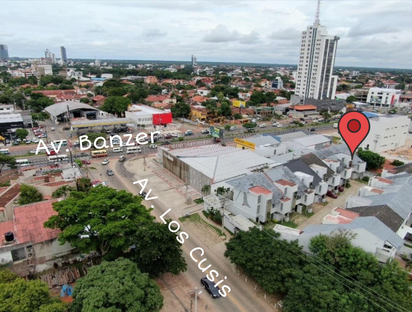 Casa de 4 Suites en Venta 