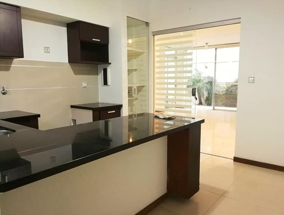 Casa de 4 Suites en Venta 