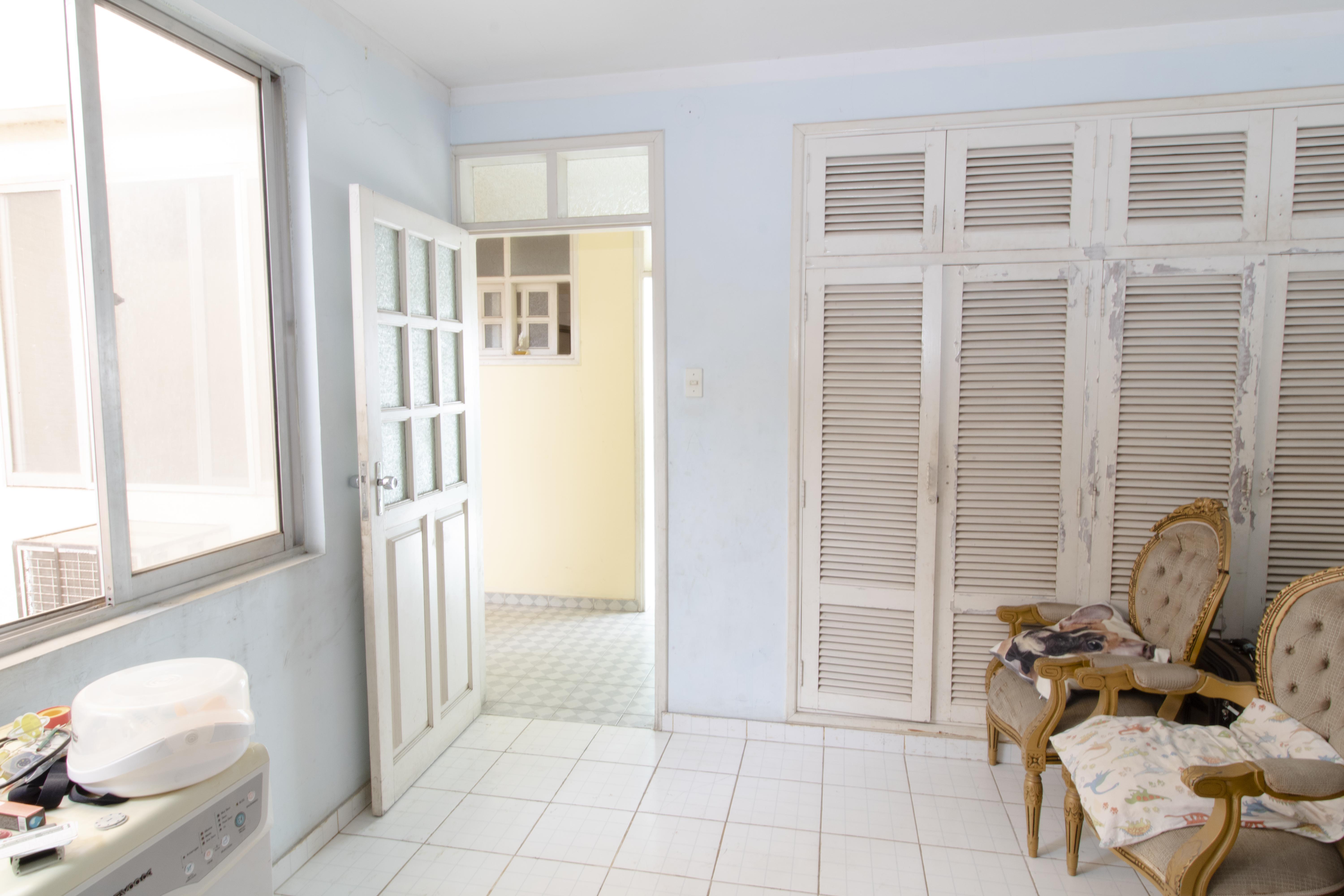 CASA DE 3 PISOS CON 10 HABITACIONES EN EXCELENTE UBICACION