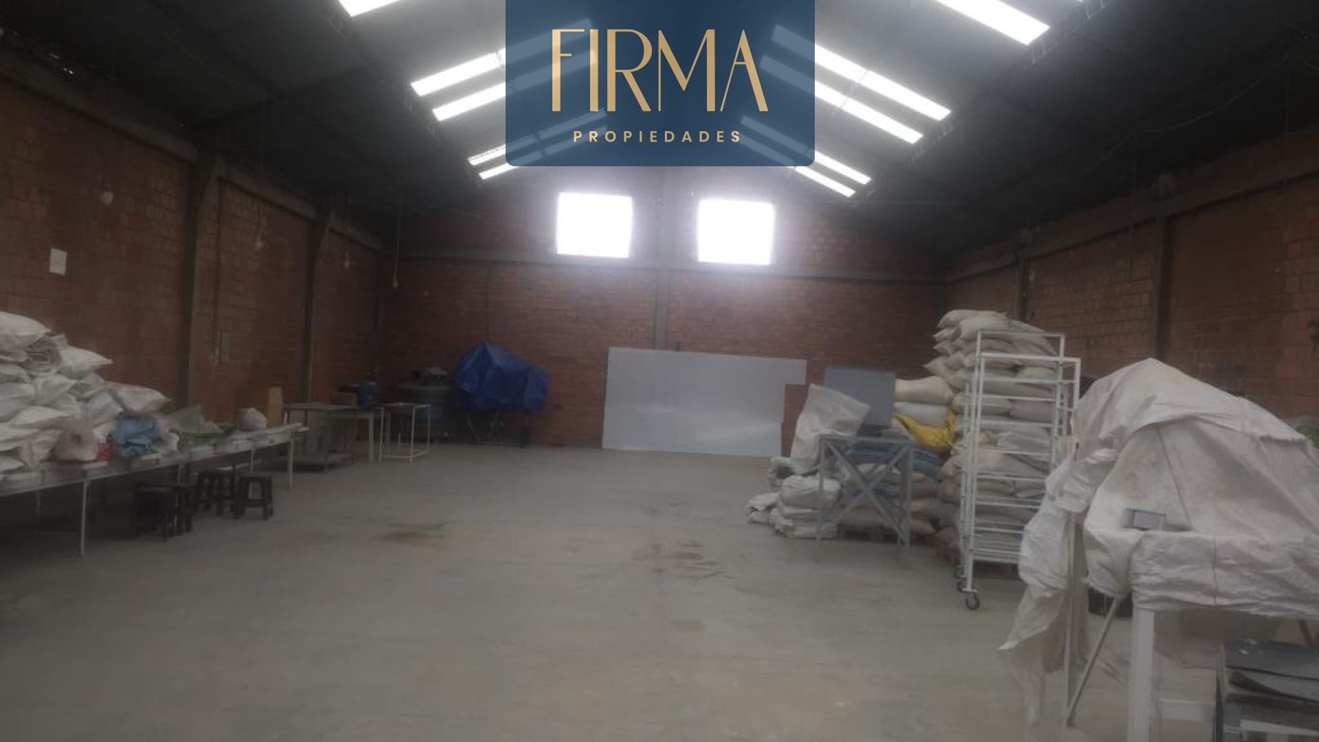 COMPRA ESTE GALPÓN EN LA AV. ESTRUCTURANTE - EL ALTO