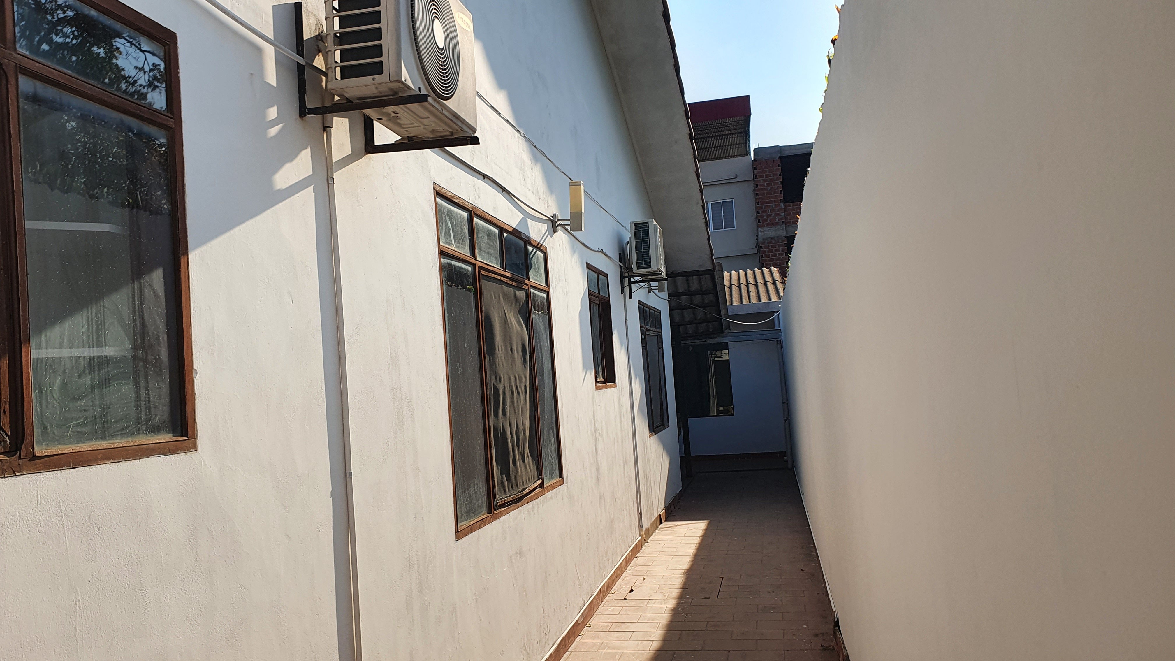 CASA EN VENTA VILLA 1ERO DE MAYO A UN PASO DE PLAZA PRINCIPA
