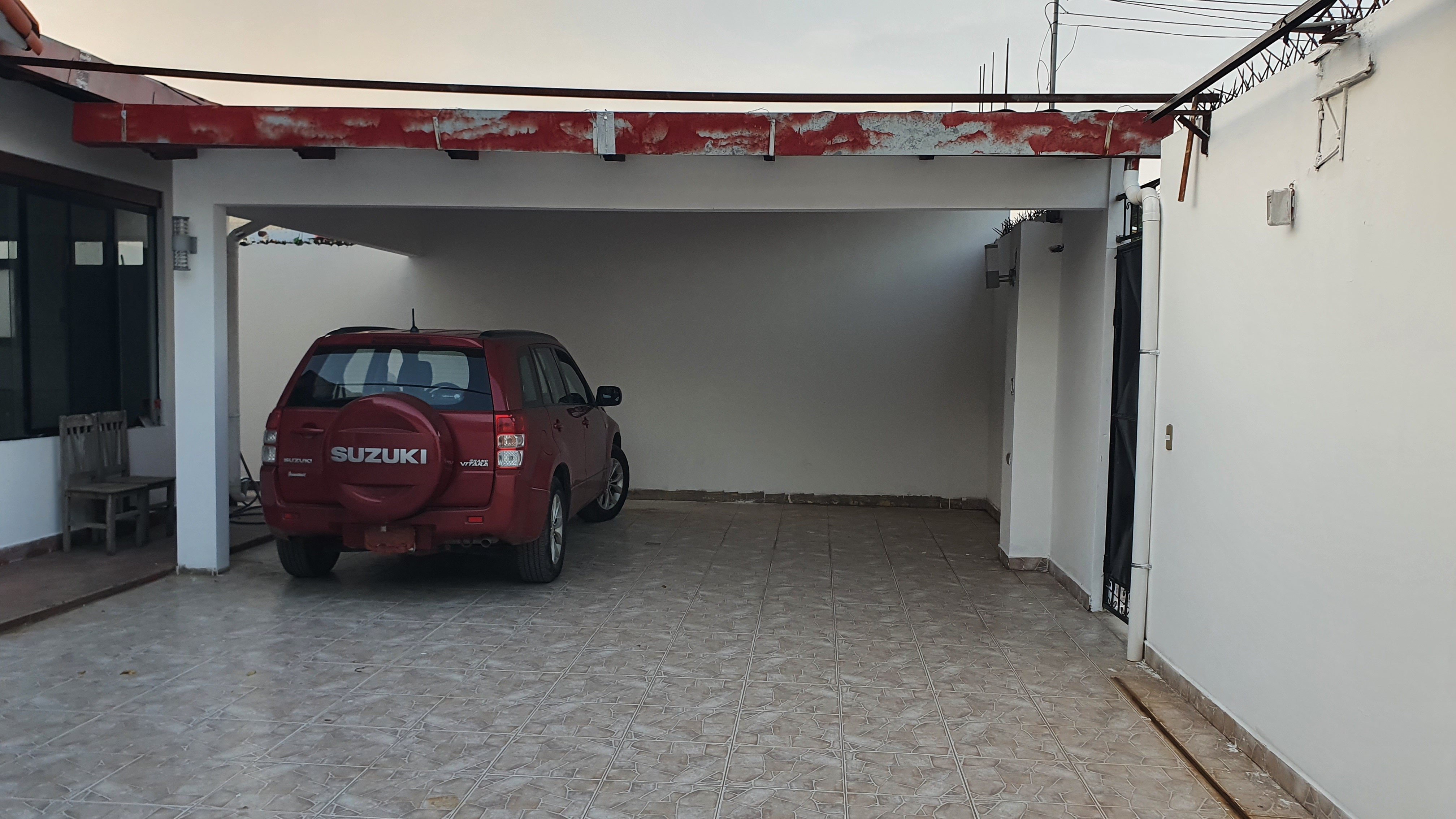 CASA EN VENTA VILLA 1ERO DE MAYO A UN PASO DE PLAZA PRINCIPA