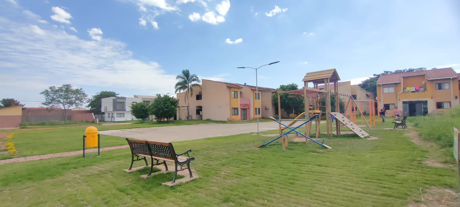 Casa independiente en Anticretico