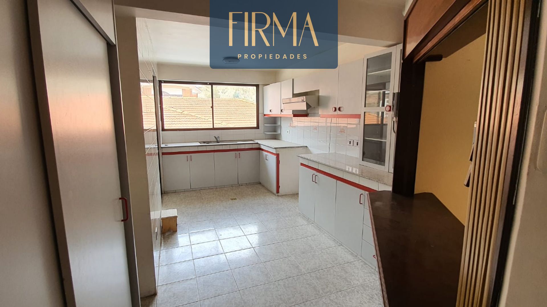 COMPRA TU DEPARTAMENTO DUPLEX EN ACHUMANI