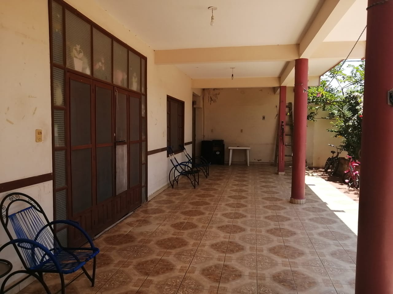 Casa de 2 pisos en venta