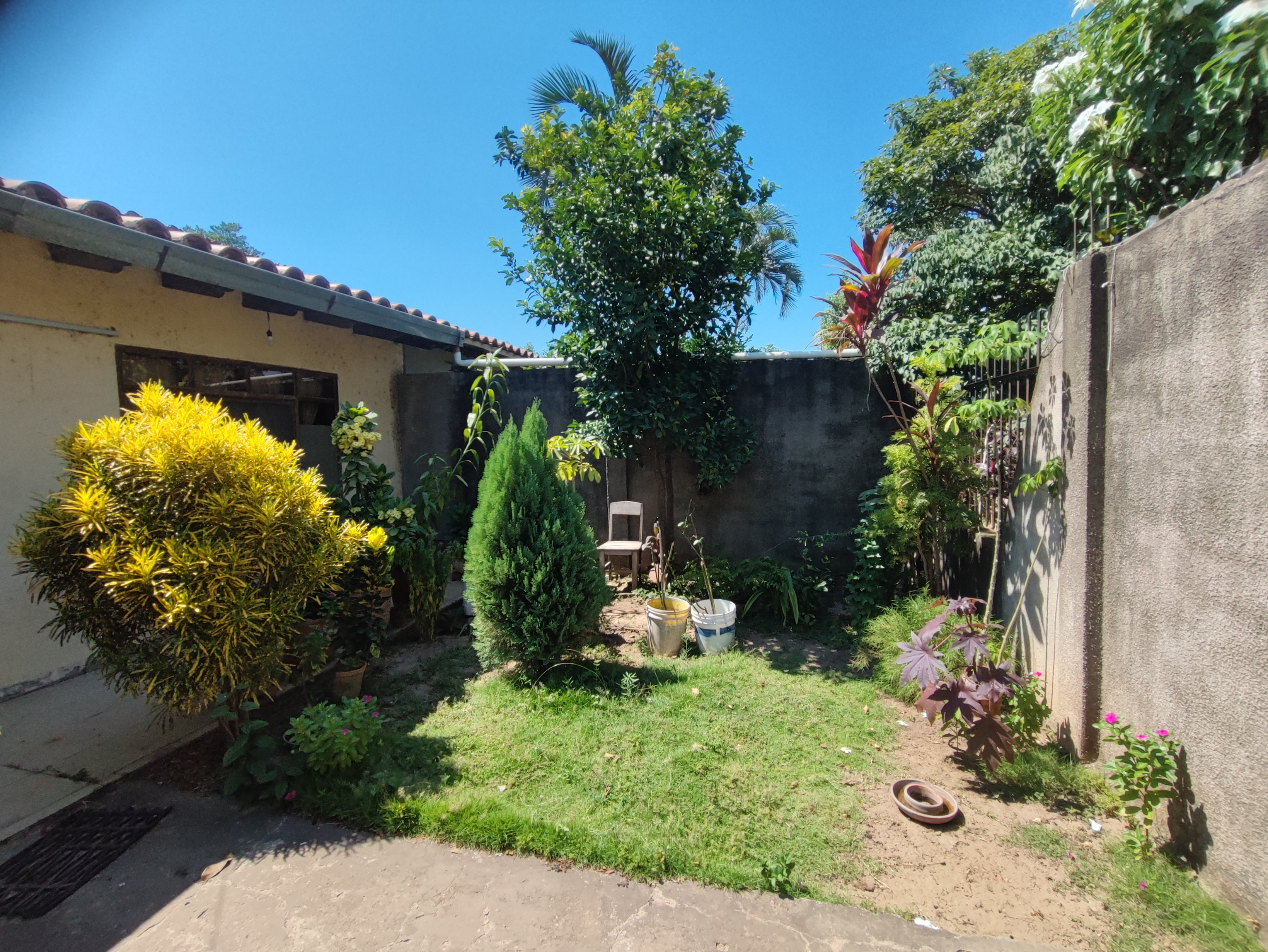 EN VENTA! CASA CÓMODA Y GRANDE.