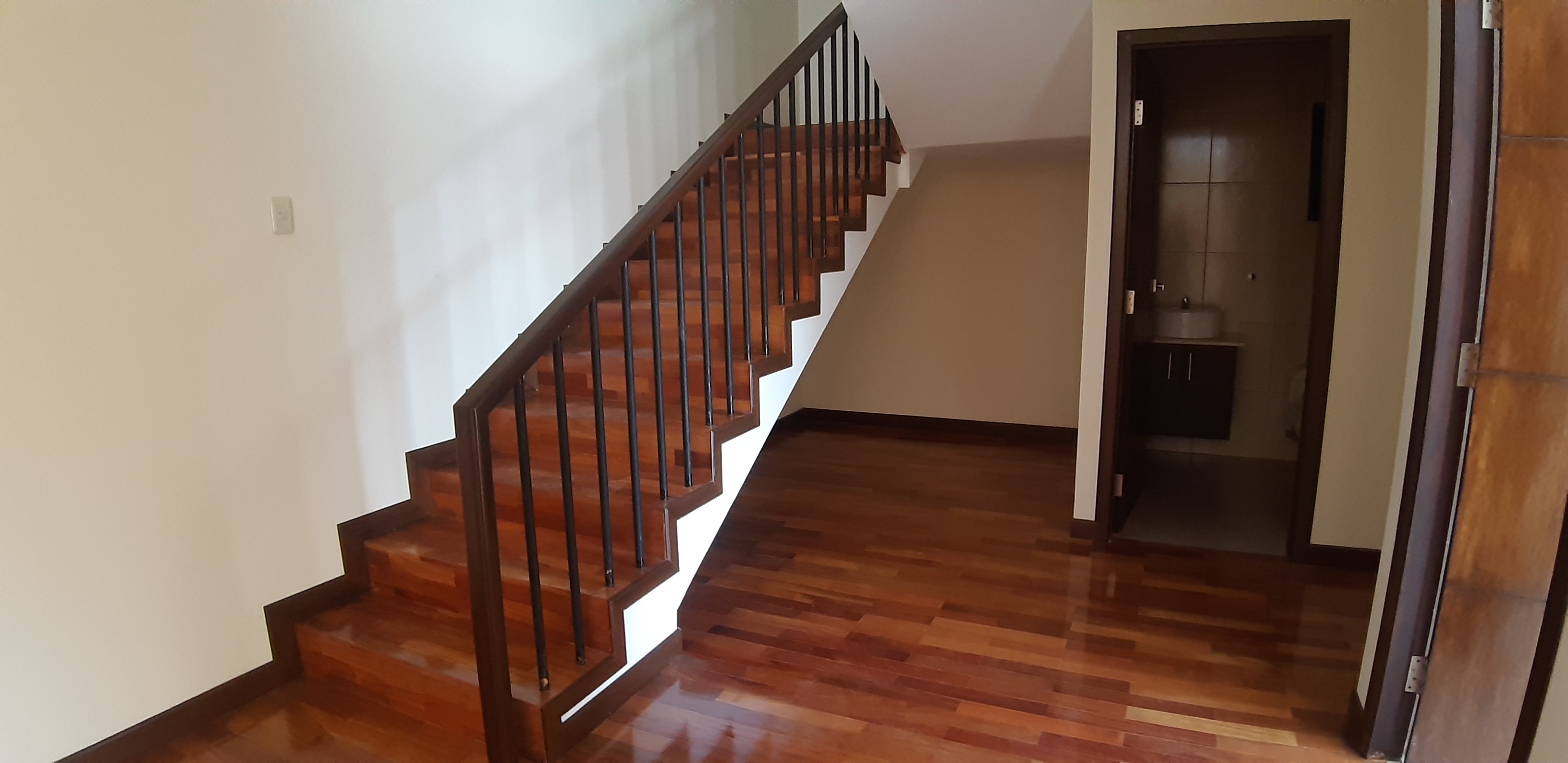 LA PAZ HERMOSO PENTHOUSE EN ANTICRÉTICO PLAZA MURILLO