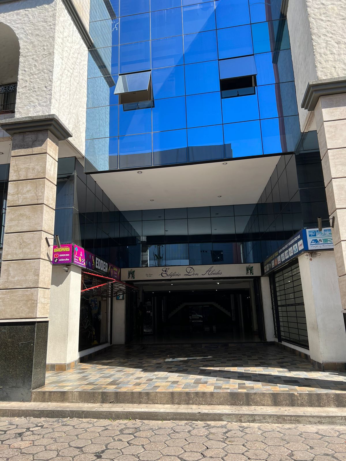 OFICINA EN VENTA 