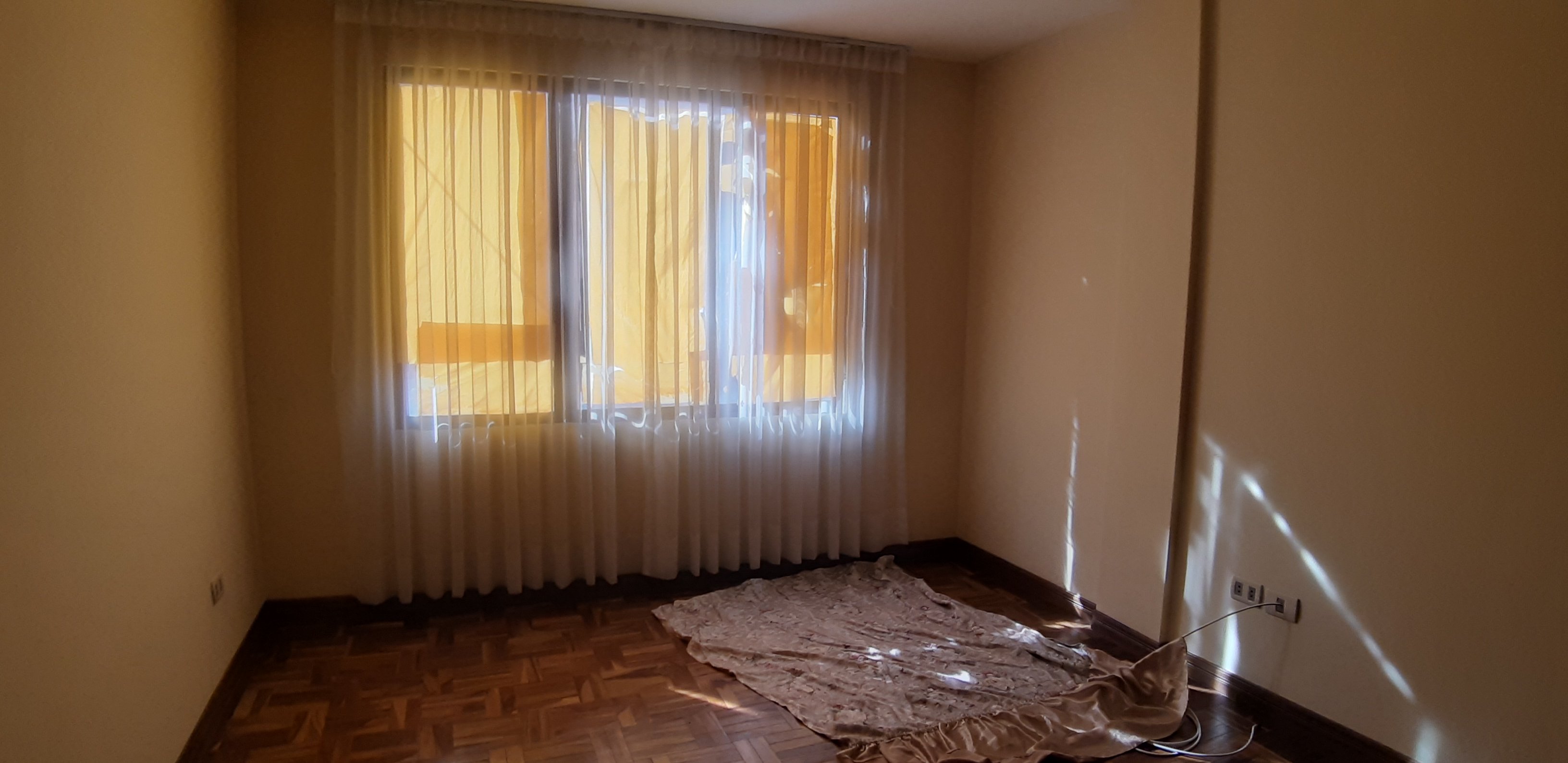 ALQUILER SOPOCACHI MODERNO DEPARTAMENTO DE 3 DORMITORIOS