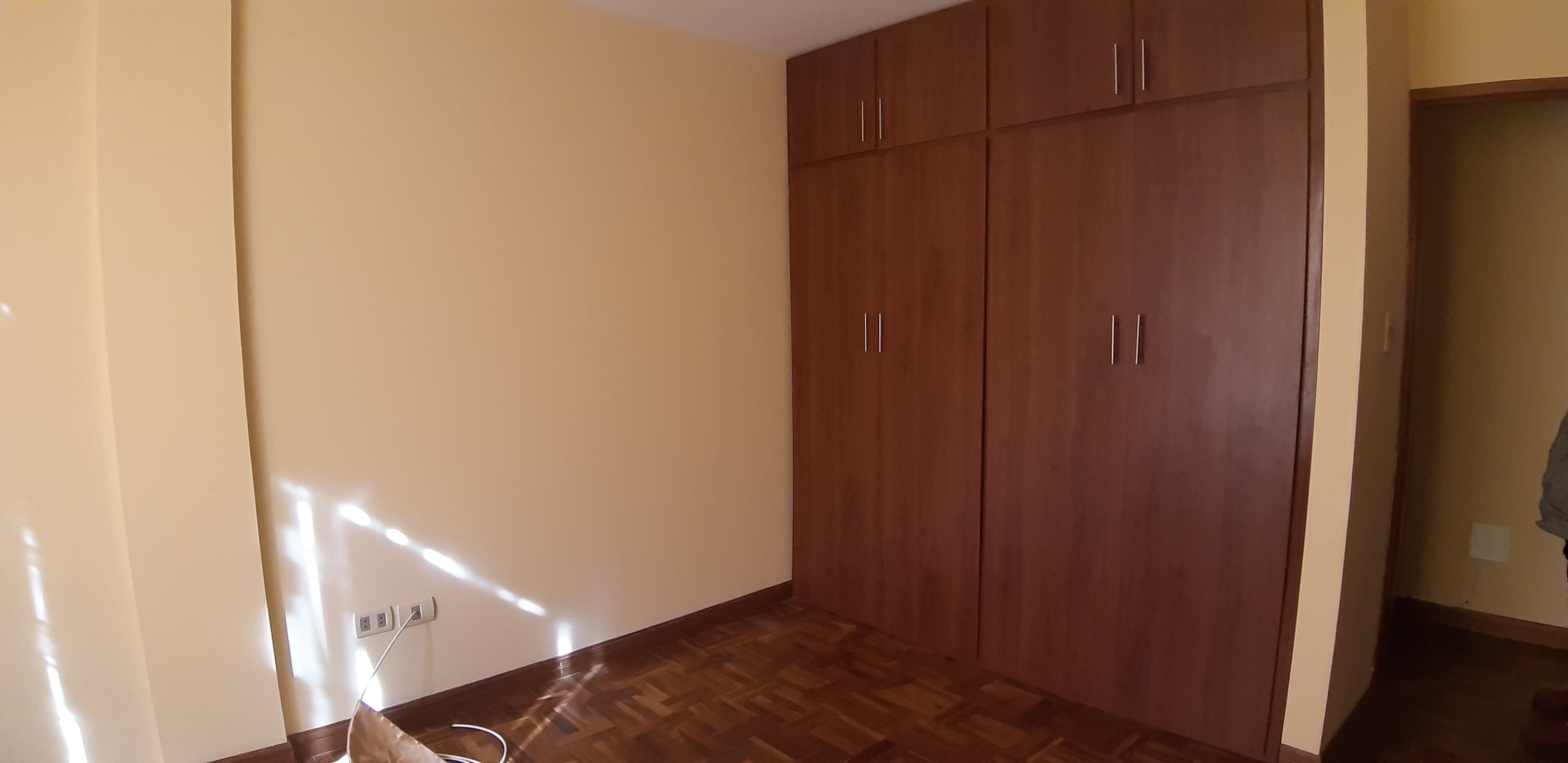ALQUILER SOPOCACHI MODERNO DEPARTAMENTO DE 3 DORMITORIOS