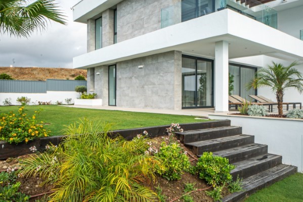 ¡SOLO QUEDAN DOS VILLAS!