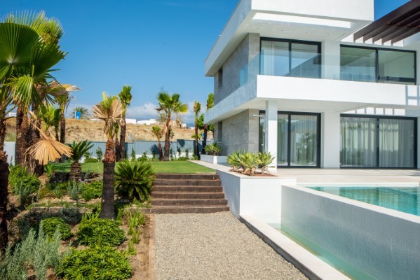 ¡SOLO QUEDAN DOS VILLAS!