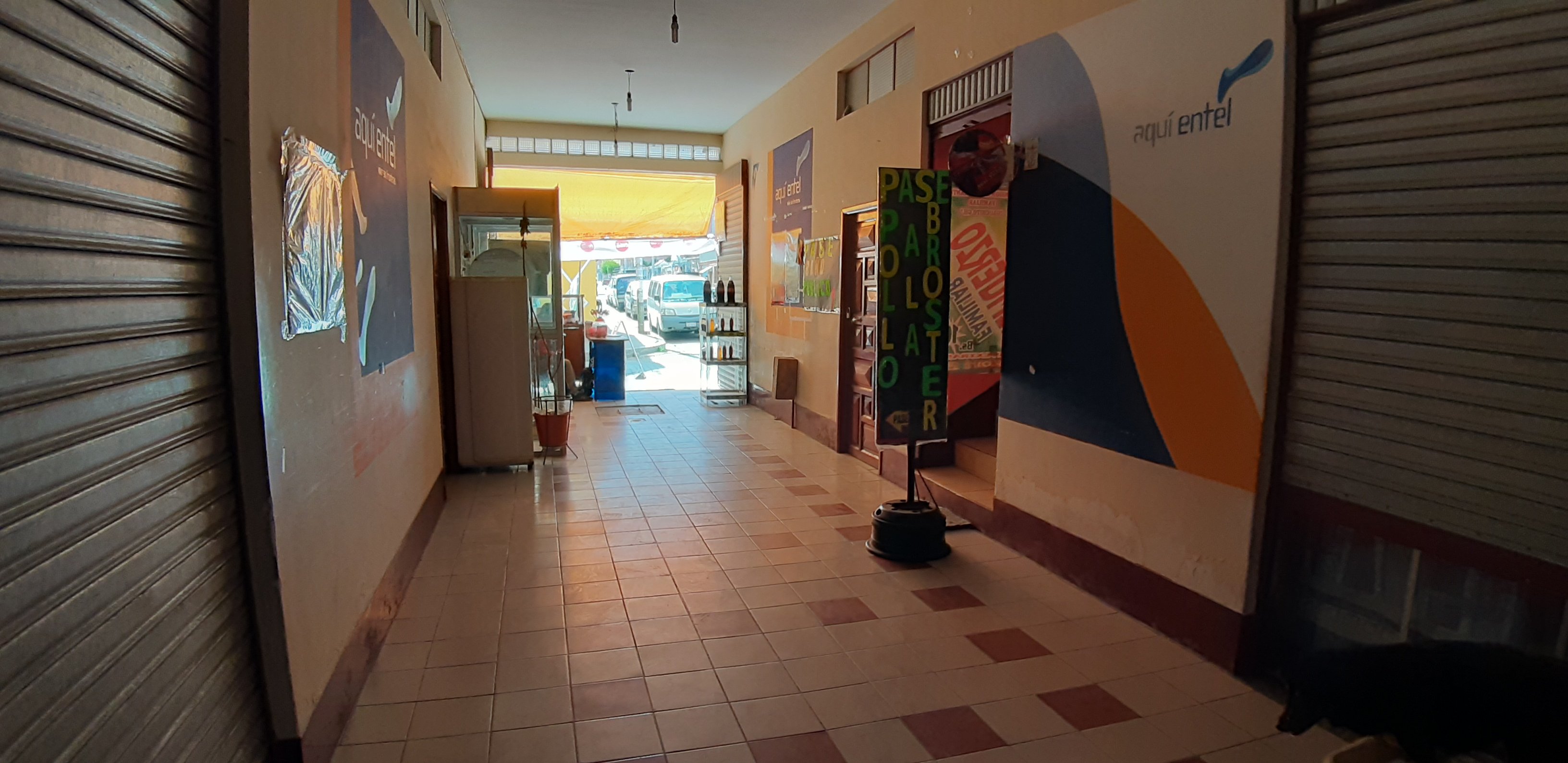AMPLIA CASA EN VENTA CIUDAD SATÉLITE - EL ALTO - LA PAZ