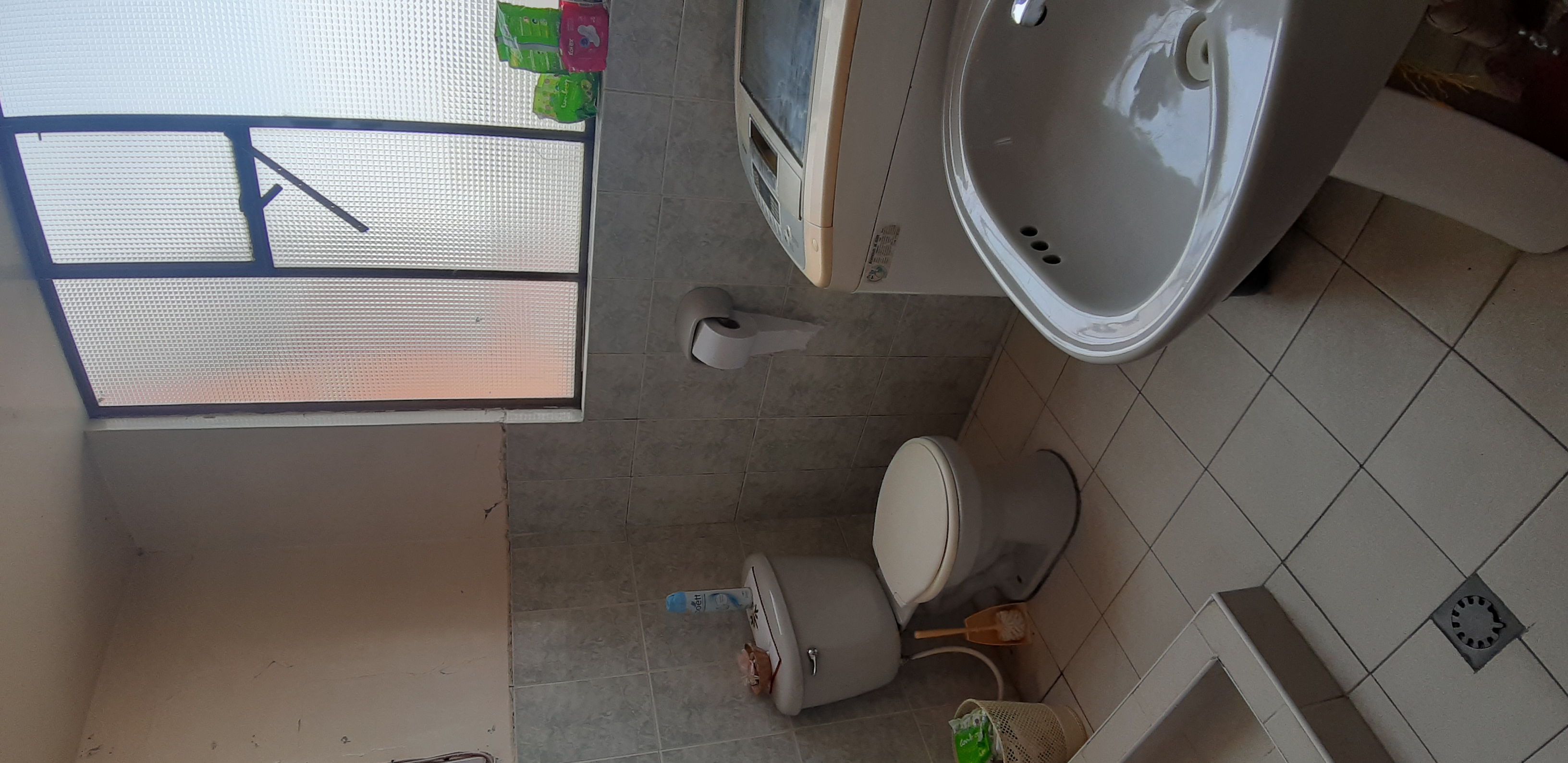 AMPLIA CASA EN VENTA CIUDAD SATÉLITE - EL ALTO - LA PAZ