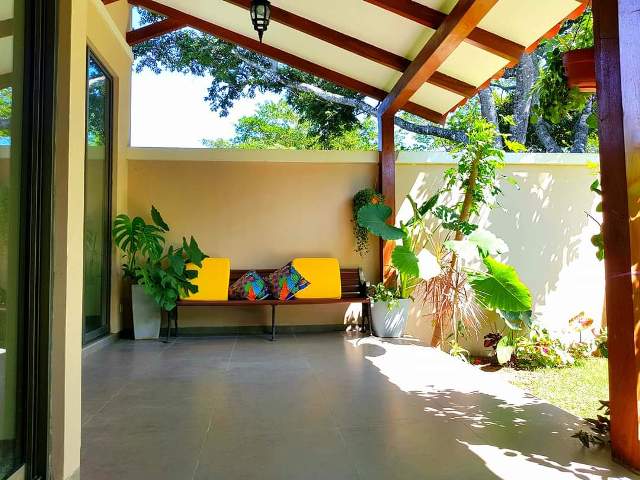 HERMOSA Y AMPLIA CASA EM CONDOMINIO "CASA DE CAMPO" 