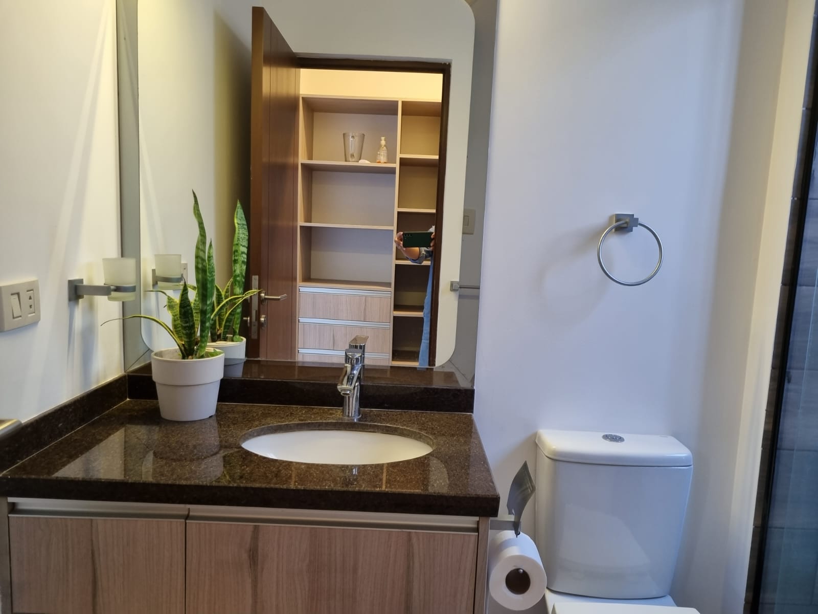 HERMOSA Y AMPLIA CASA EM CONDOMINIO "CASA DE CAMPO" 